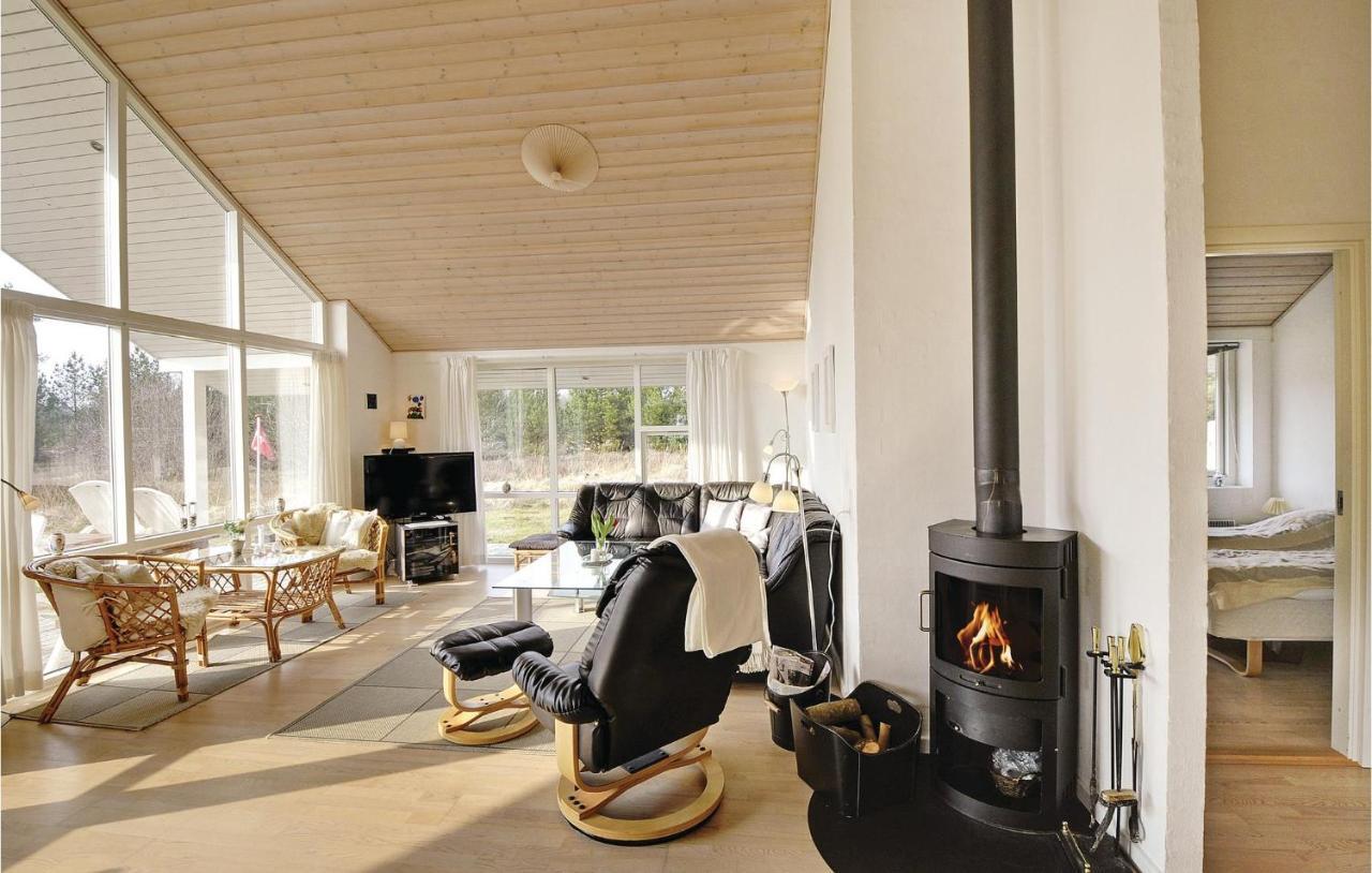 7 Bedroom Stunning Home In Herning Kolkaer Exterior foto