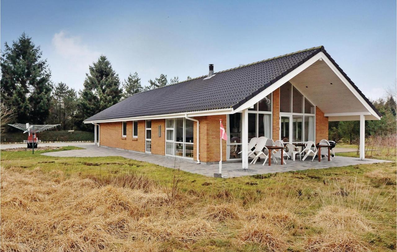 7 Bedroom Stunning Home In Herning Kolkaer Exterior foto